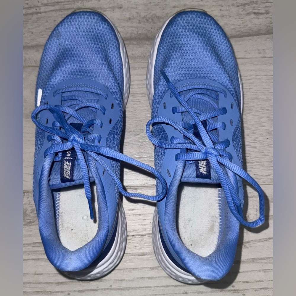 Women’s Nike Revolution 5 Royal Pulse Blue/Women’s Size 9/Gently Used